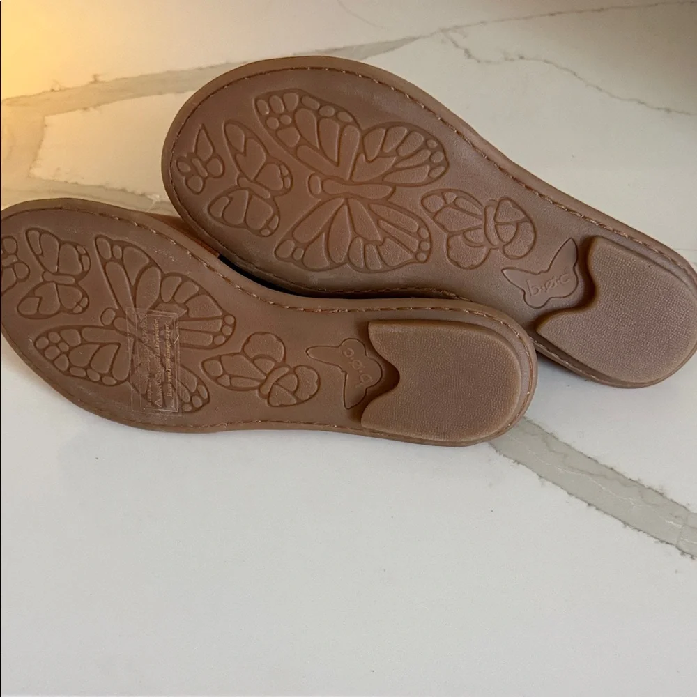 boc Women's Tan Leather Sandals - Picture 3 of 3